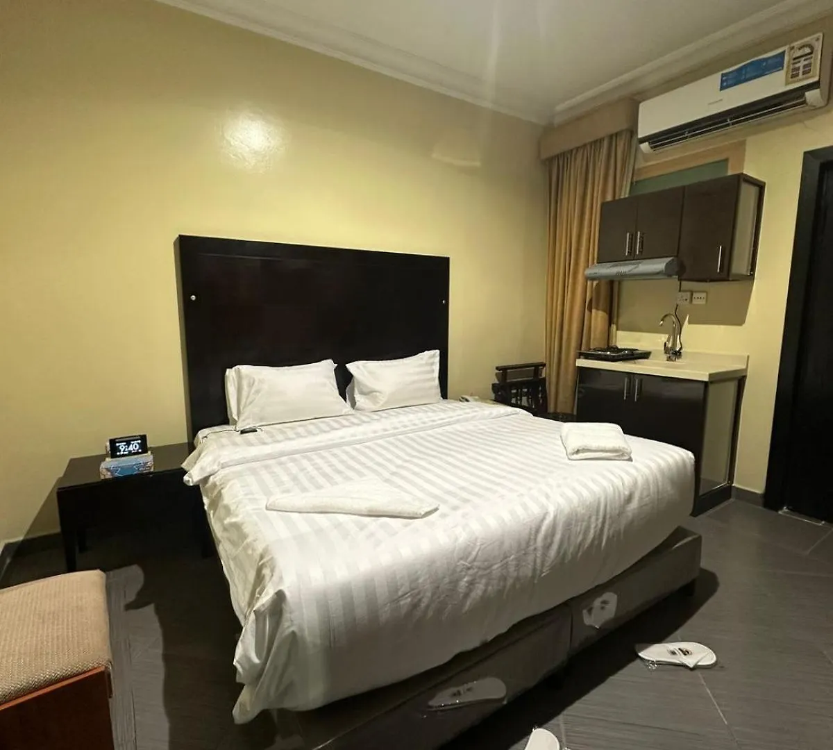 Aparthotel قصر الحمراء للأجنحة الفندقية Riyadh